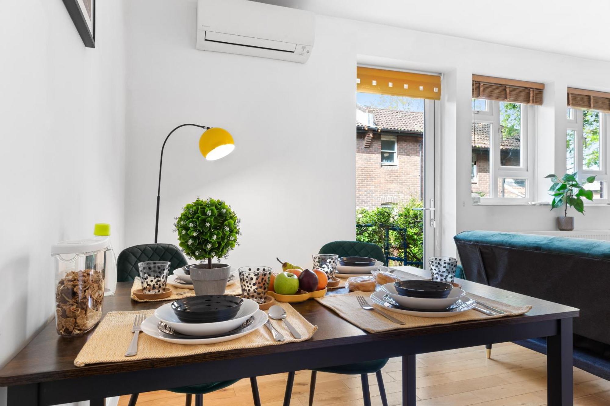 Clapham Serenity Garden Retreat With Free Parking London Exterior photo